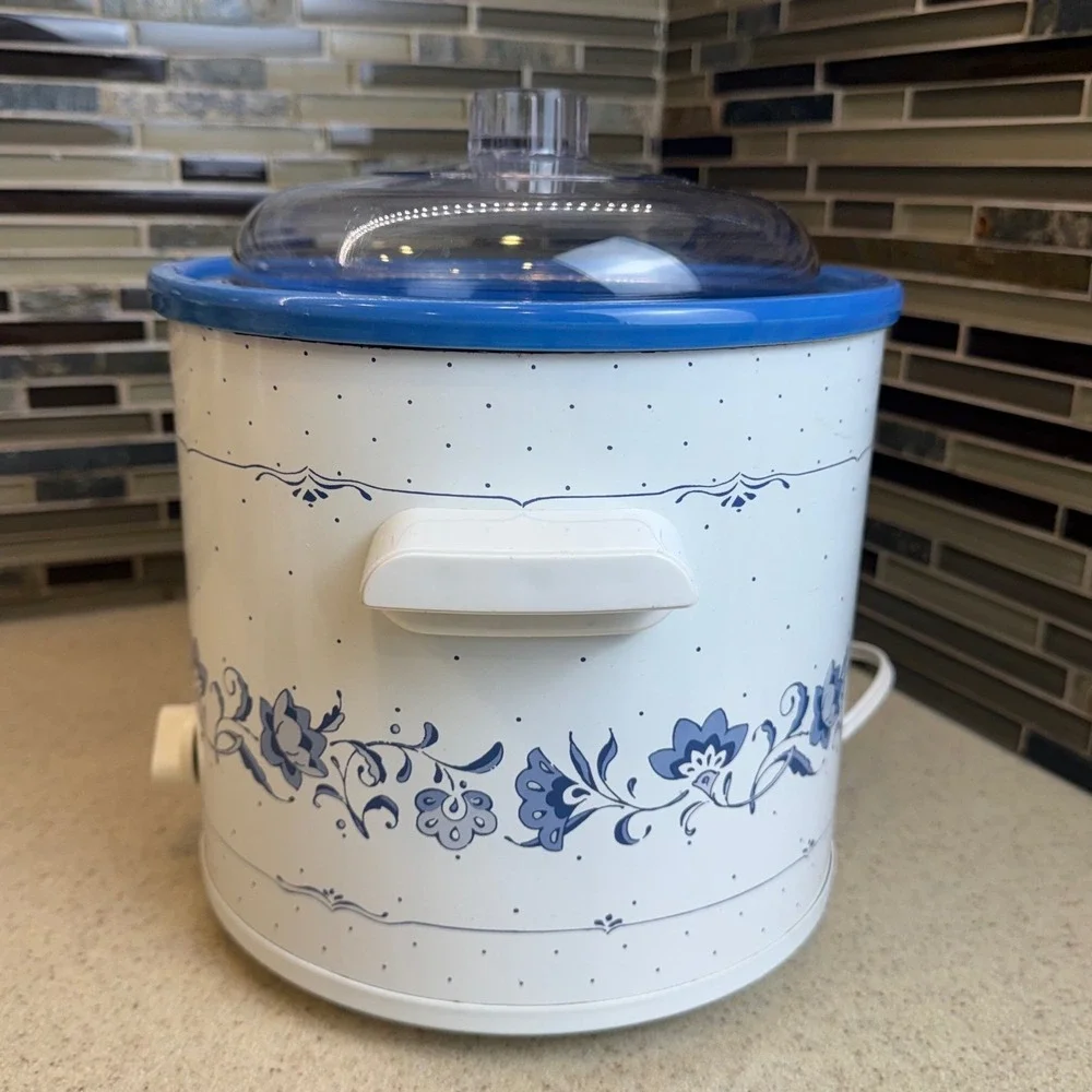 Vintage Rival Crock-Pot 3.5 Qt Slow Cooker Blue Cornflower‎ Floral Model 3100/2